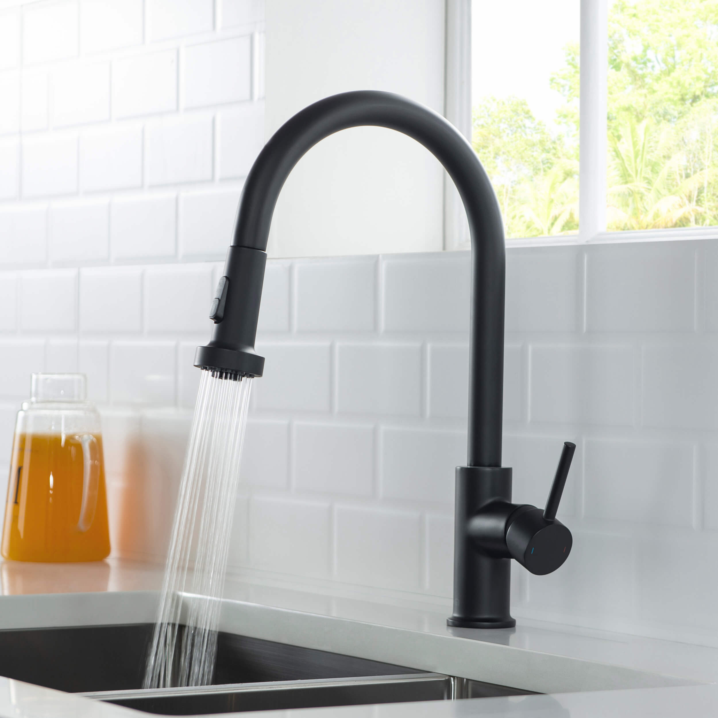 Casa Single Handle Pull Down Kitchen Sink Faucet - KKF2002