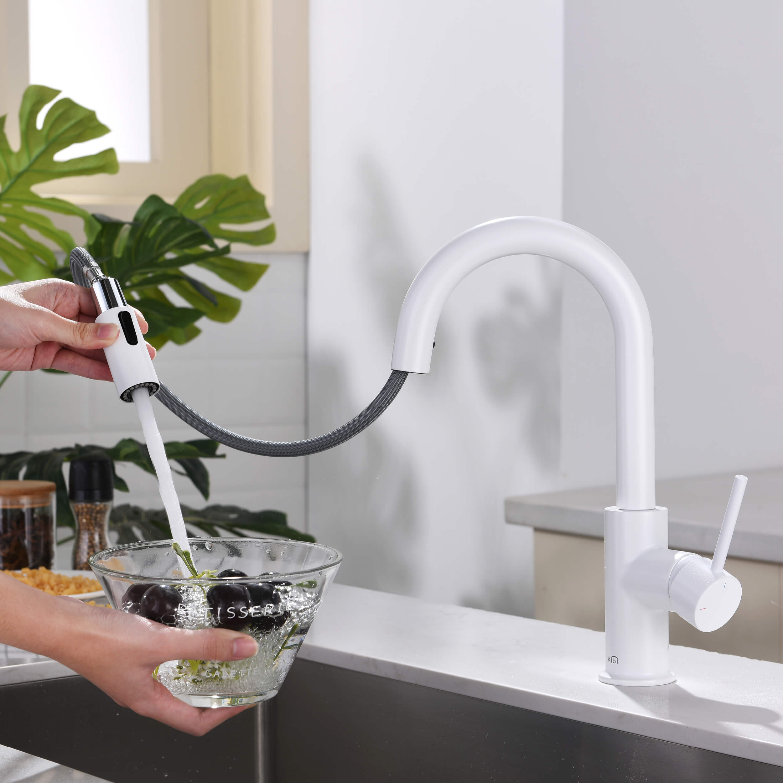 Circular Single Handle Pull Down Kitchen & Bar Sink Faucet - KKF2011