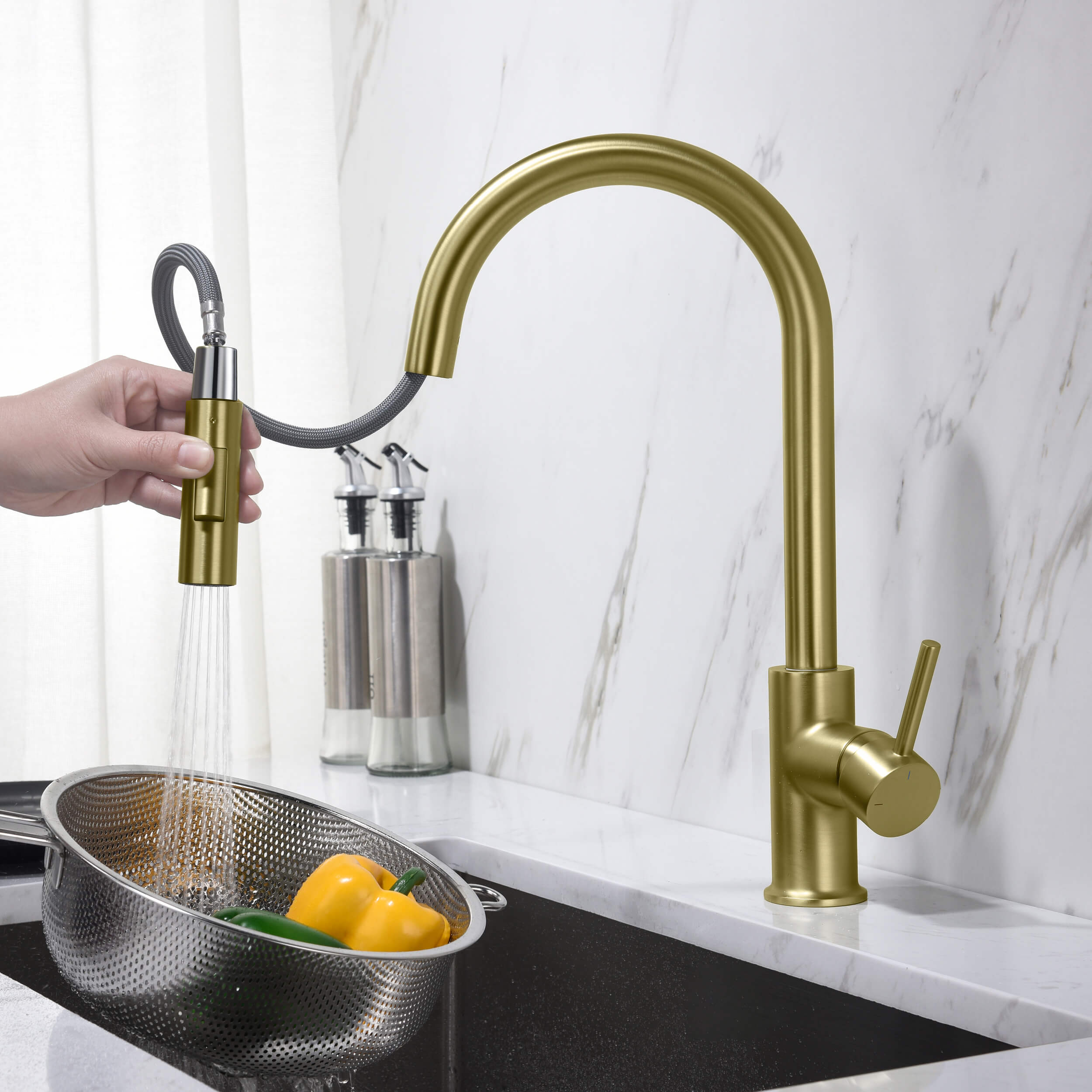 Circular Single Handle Pull Down Kitchen Faucet - KKF2013